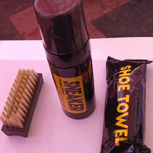 Sneaker cleaning kit set - sneaker,